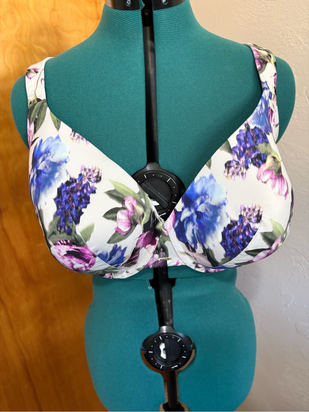 Cacique White Underwire Bra with Blue & Purple Floral Print